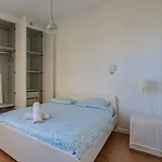 Marceau - T2 Avec 1 1 Salle De Bain Et 1 Canape Lit Apartment Bordeaux