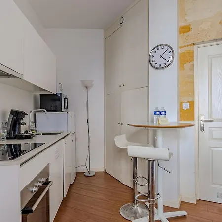 Marceau - T2 Avec 1 1 Salle De Bain Et 1 Canape Lit